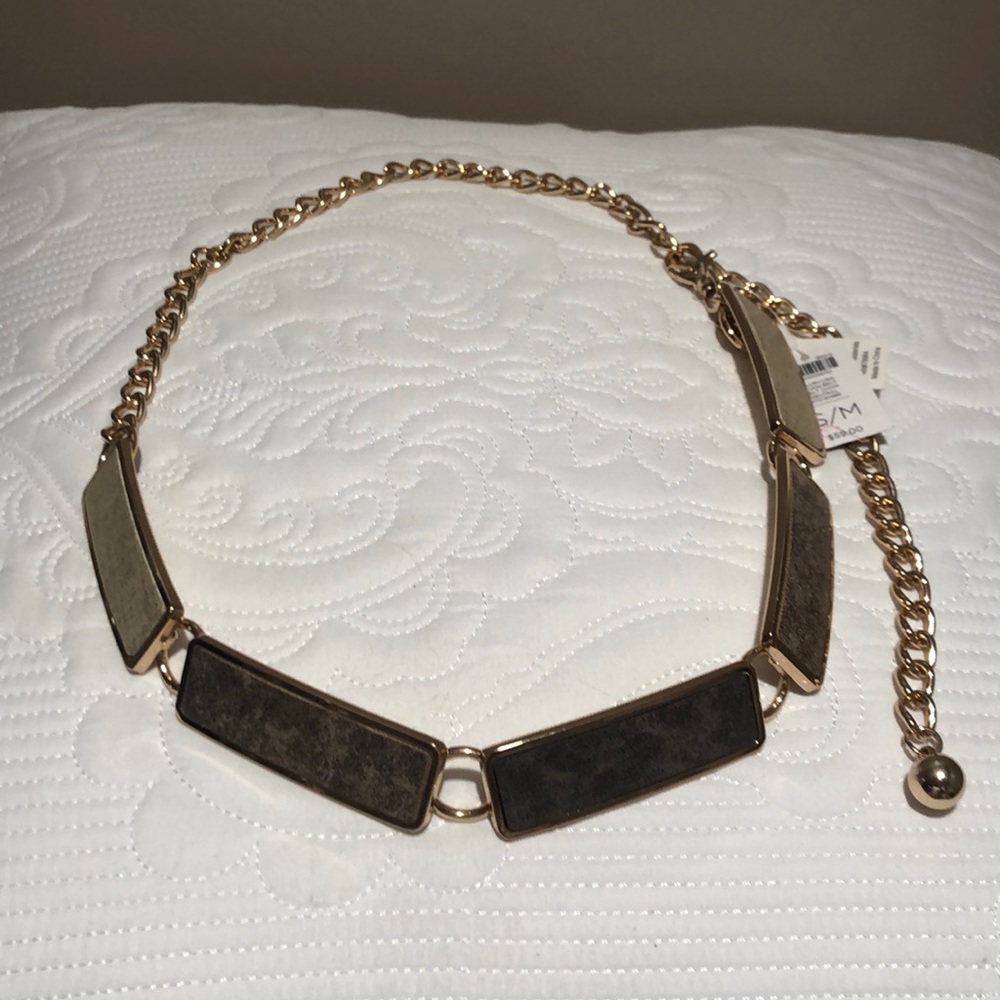 Chico’s blush link belt chain NWT